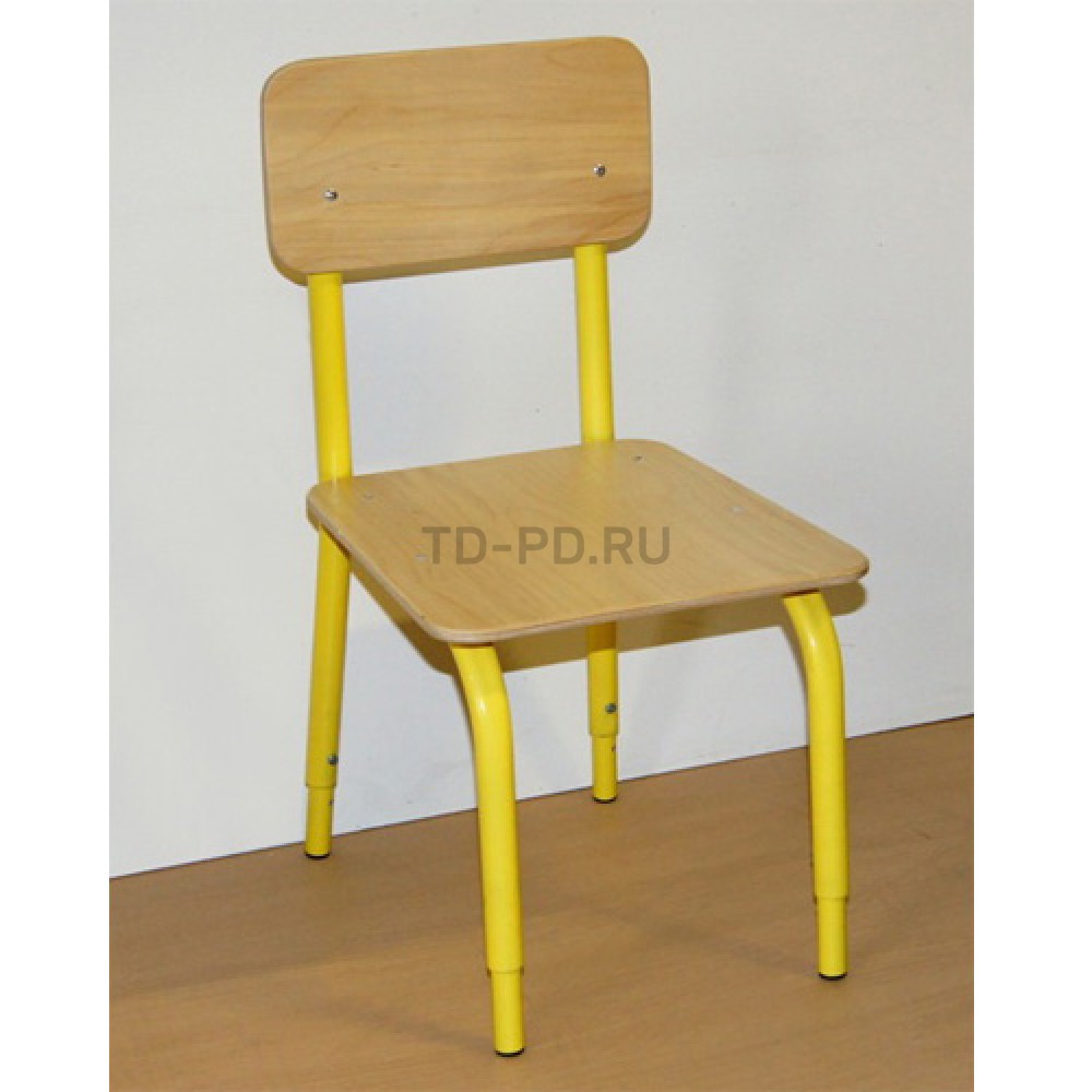 Желтый стул на металлокаркасе